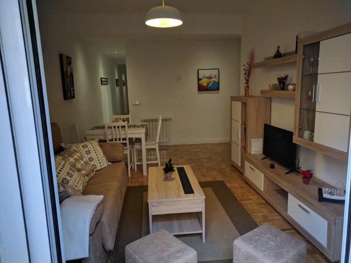 Appartamento Gran Apartamento Cerca De Atocha Madrid Esterno foto