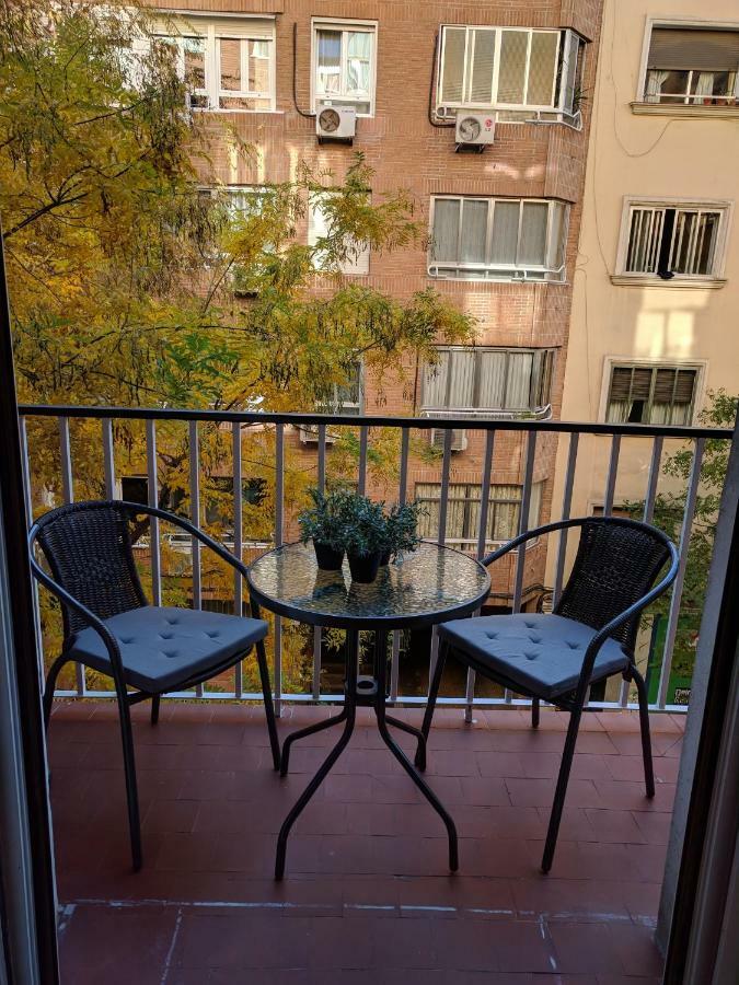 Appartamento Gran Apartamento Cerca De Atocha Madrid Esterno foto